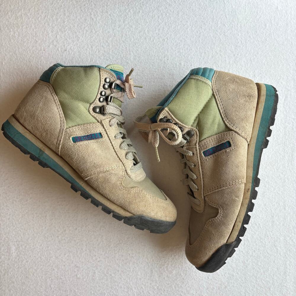 Vintage LL Bean Women's Cream Merrell Crest Suede Insulated Hiking Boots 7.5